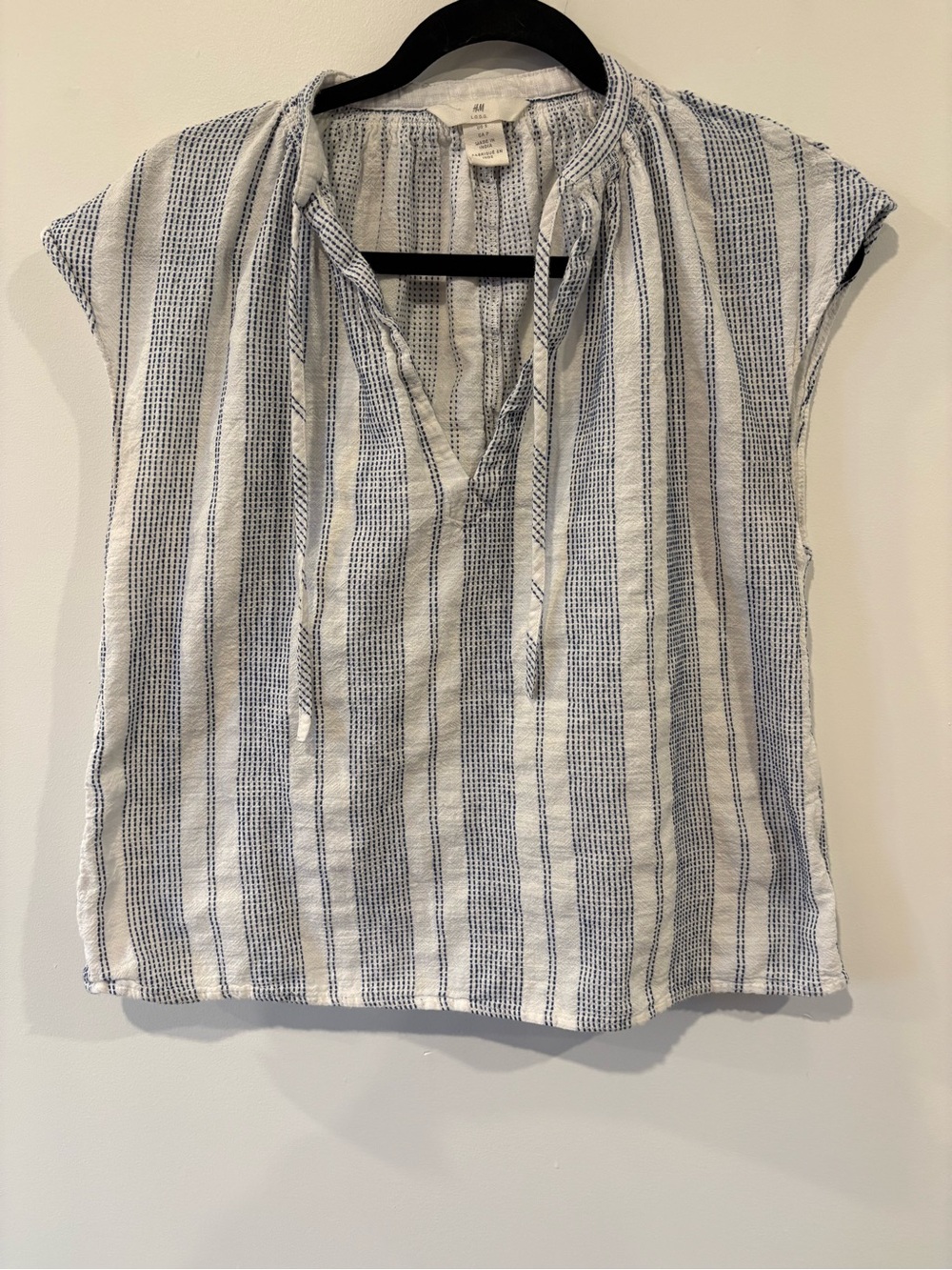 H&M Blue & White Striped V-Neck Cap Sleeve Top